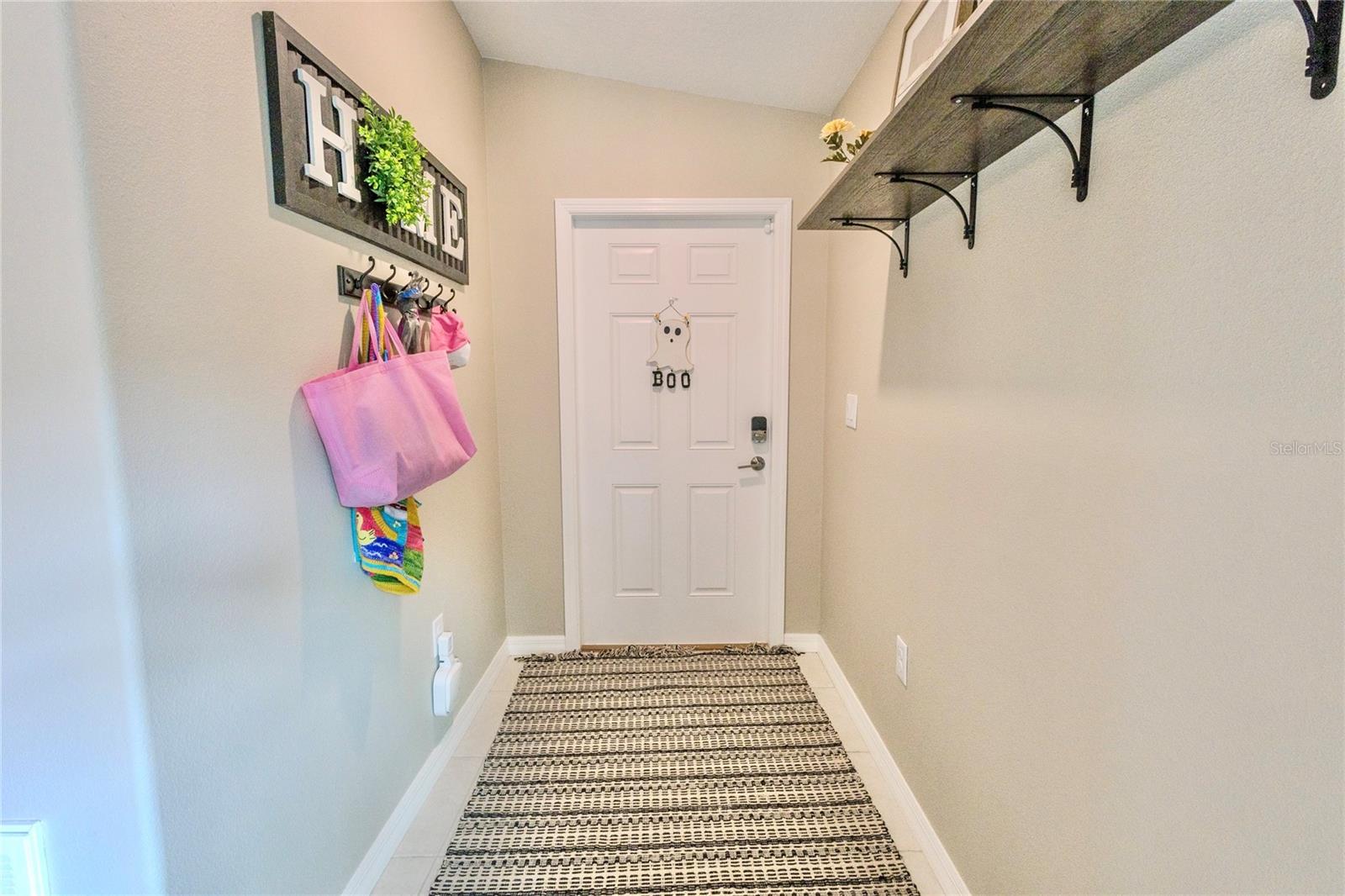 Image 8 of 37 For 1628 Red Loop