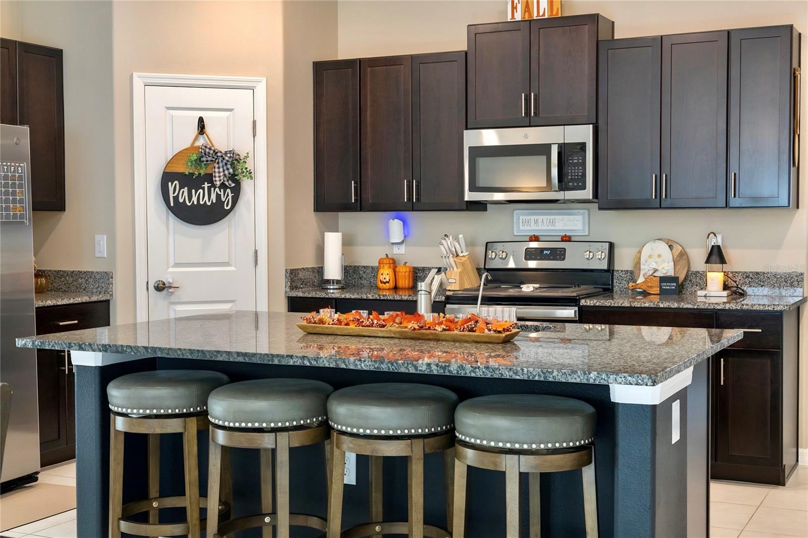 Image 9 of 37 For 1628 Red Loop