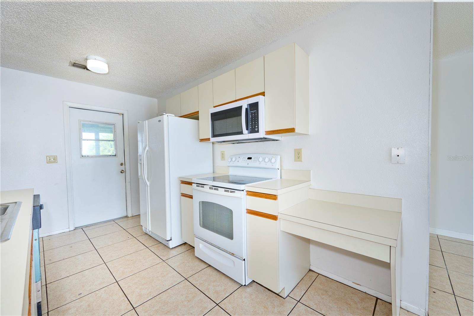 Image 7 of 23 For 413 Winter Ridge Boulevard 413