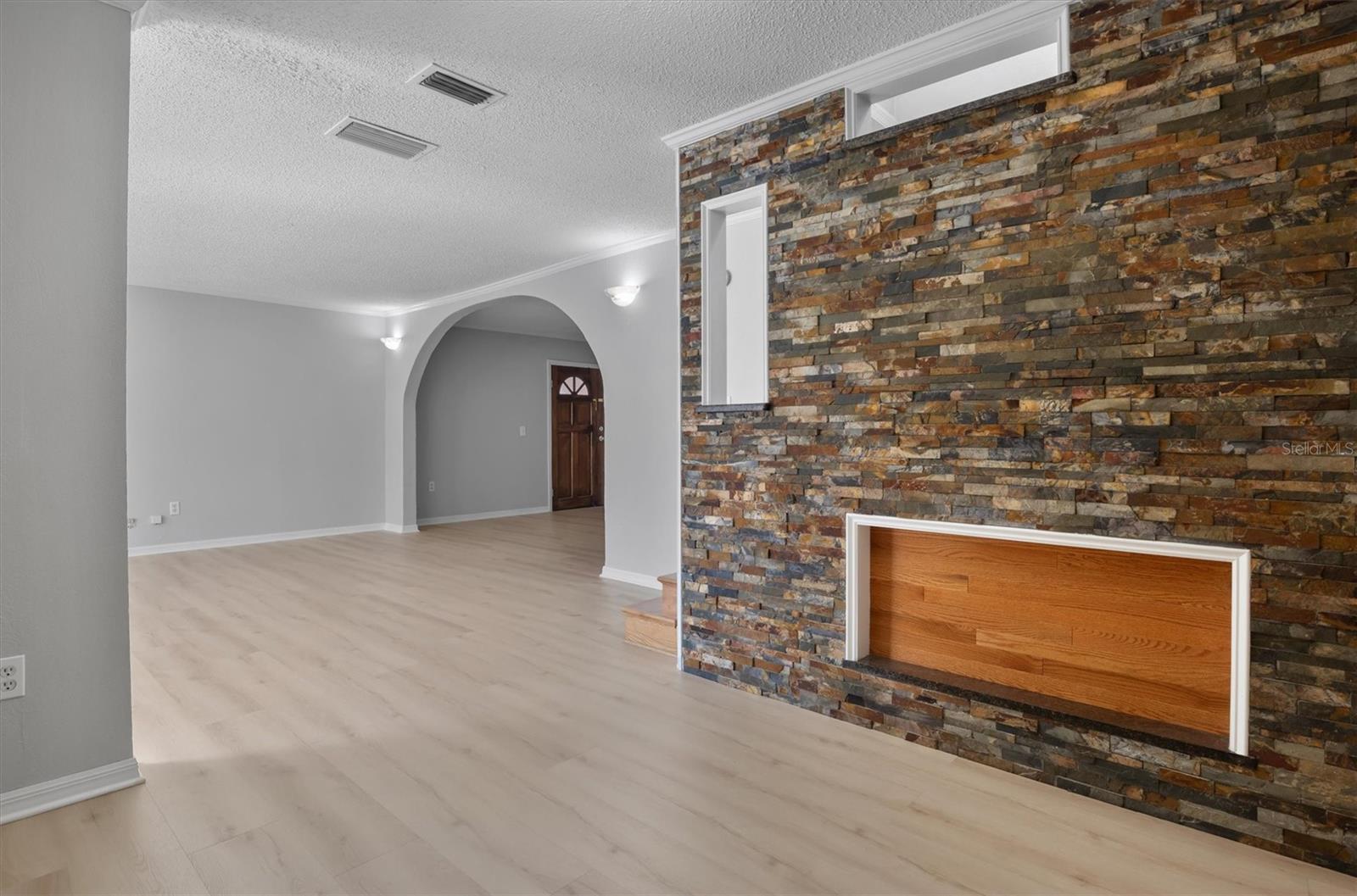 Image 3 of 50 For 9602 46th Street