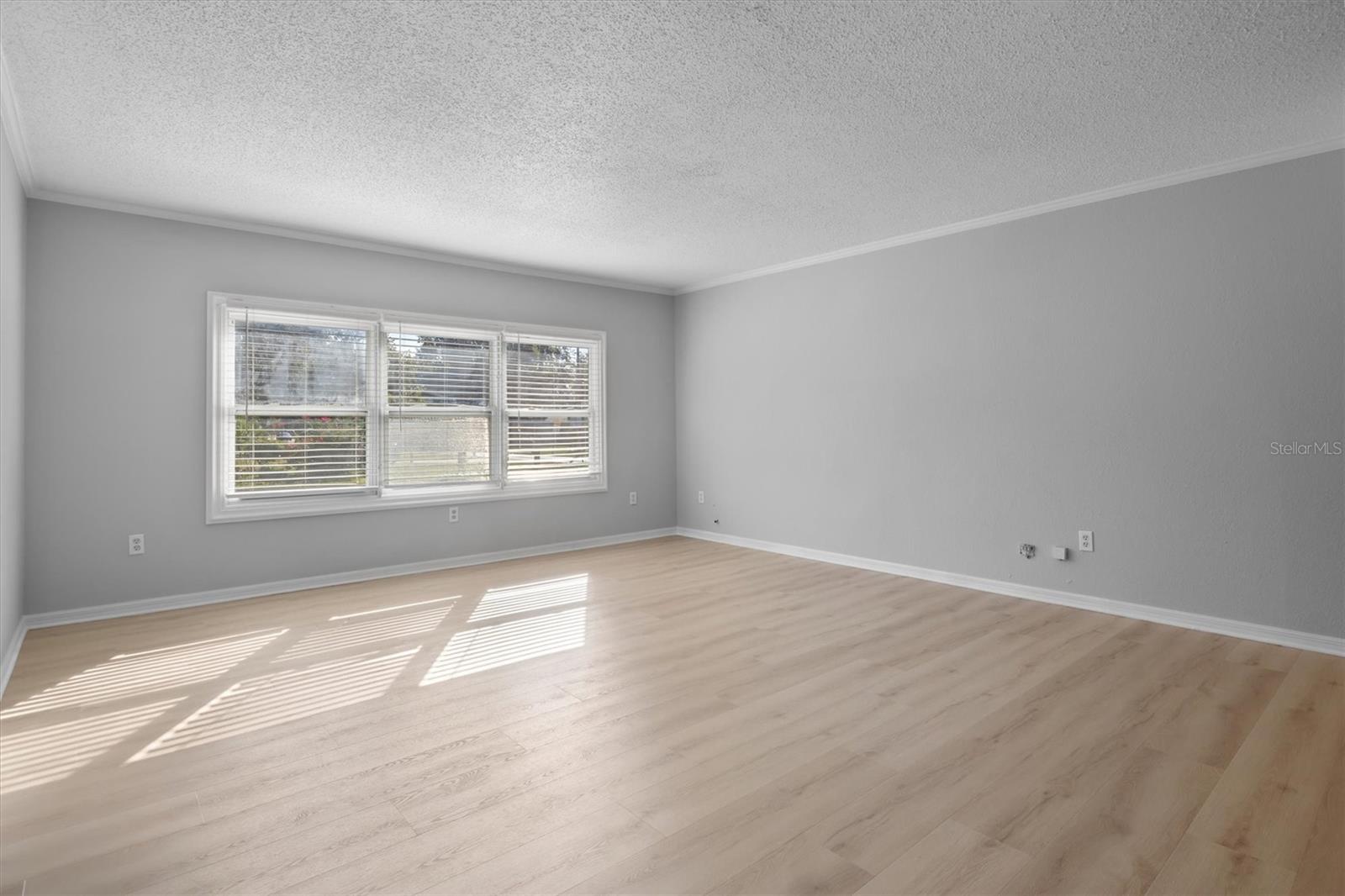 Image 5 of 50 For 9602 46th Street