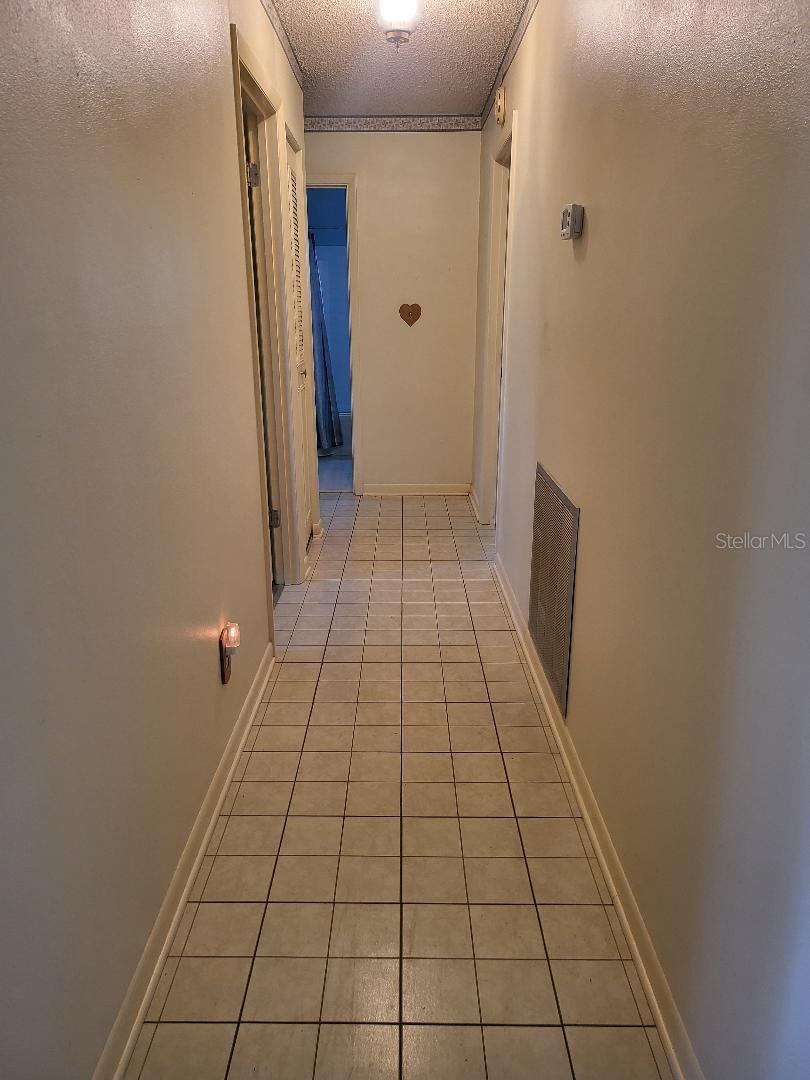 Image 13 of 22 For 1210 Lynn Avenue