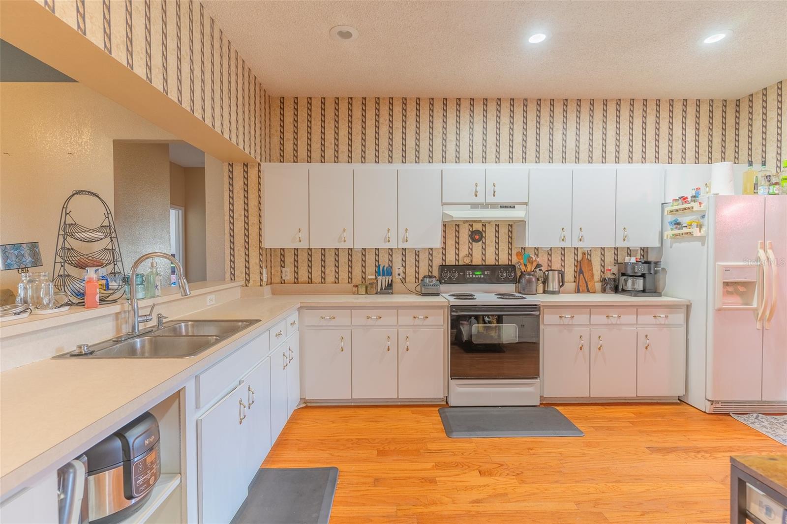 Image 6 of 21 For 4317 Dinner Lake Drive