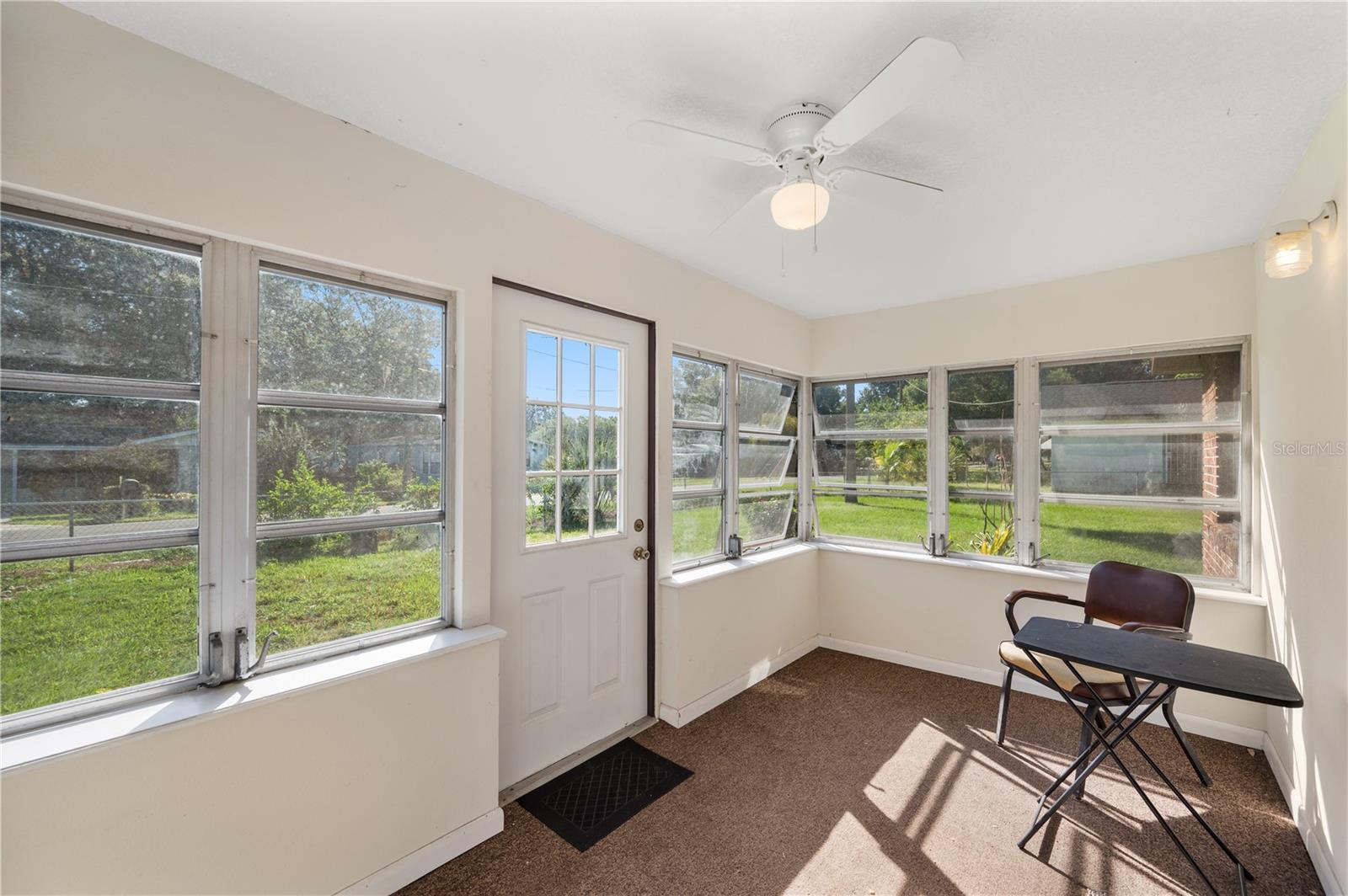 Image 14 of 37 For 1331 33rd Street Nw