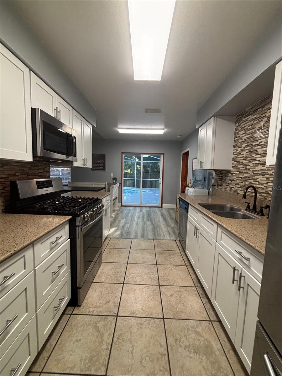 Image 13 of 51 For 3334 Fox Ridge Drive