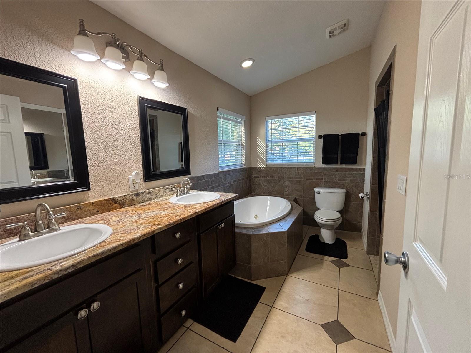 Image 30 of 51 For 3334 Fox Ridge Drive