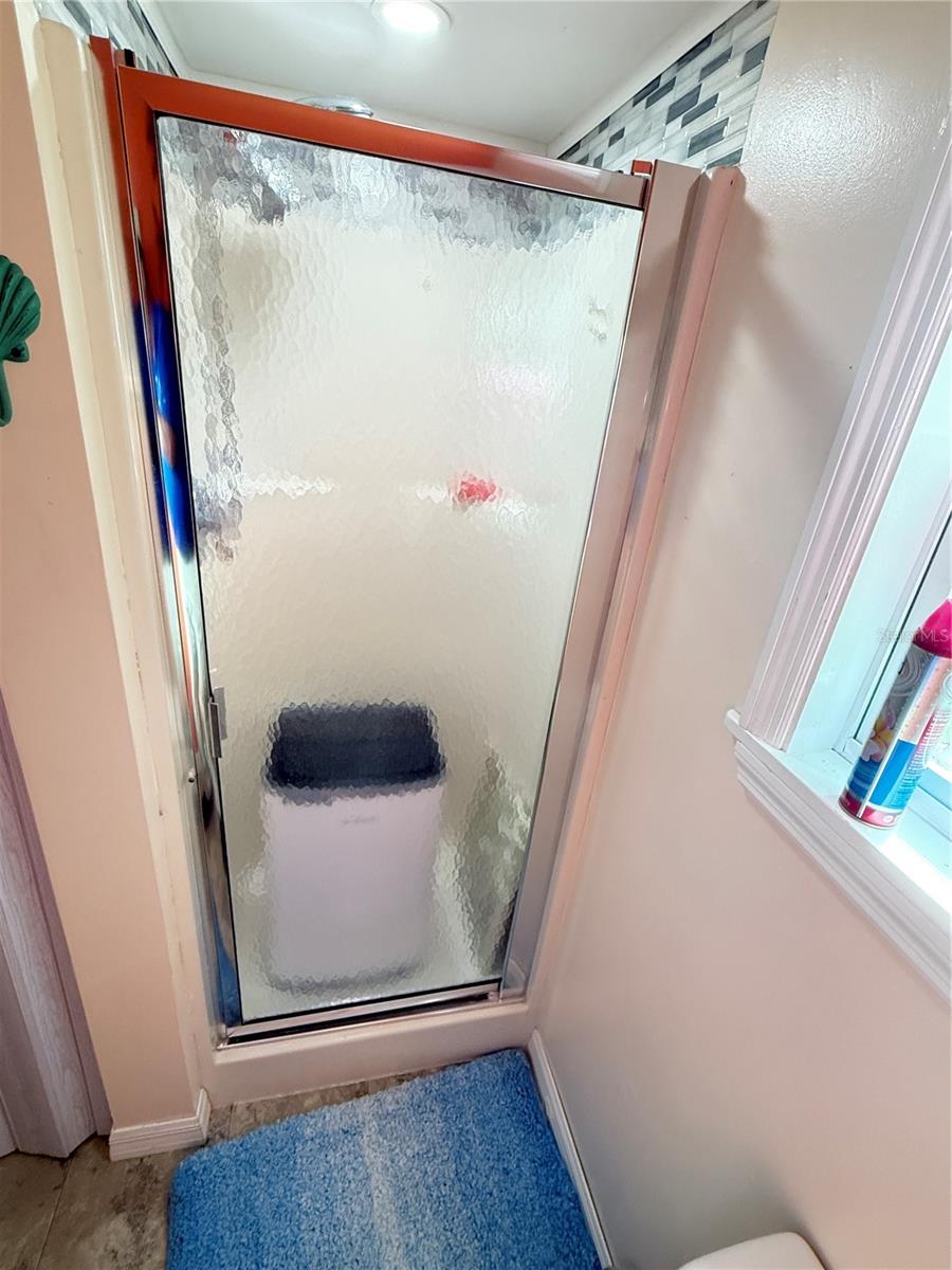 Image 20 of 36 For 5245 Island View Circle N