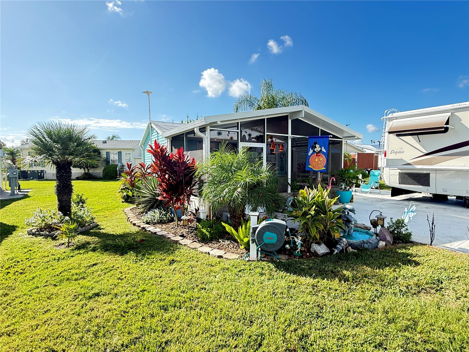 Image 5 of 36 For 5245 Island View Circle N