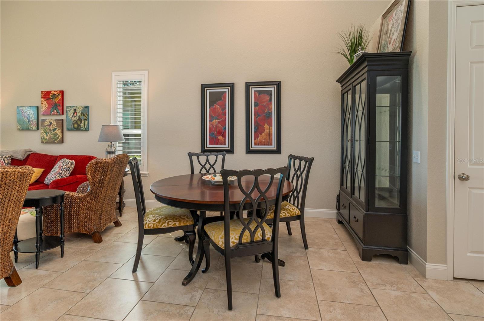 Image 10 of 47 For 2928 Mission Lakes Drive 41