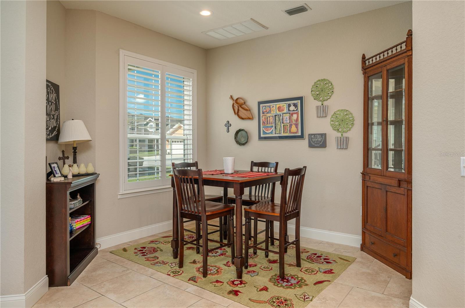 Image 14 of 47 For 2928 Mission Lakes Drive 41