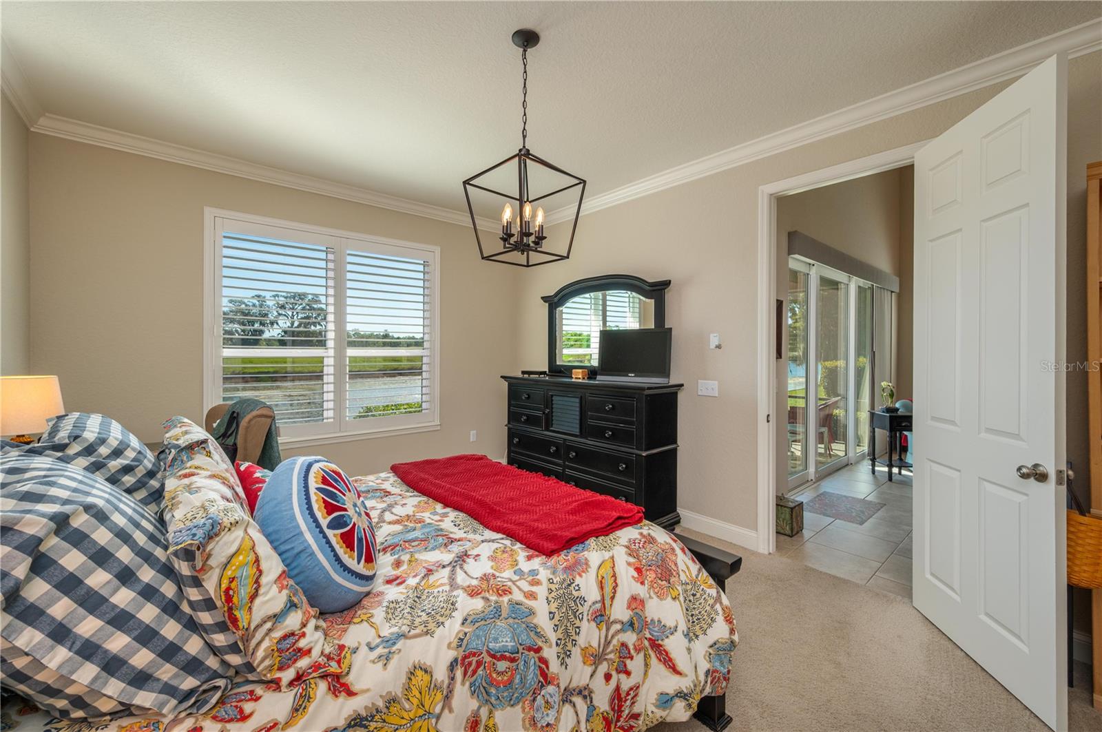 Image 18 of 47 For 2928 Mission Lakes Drive 41