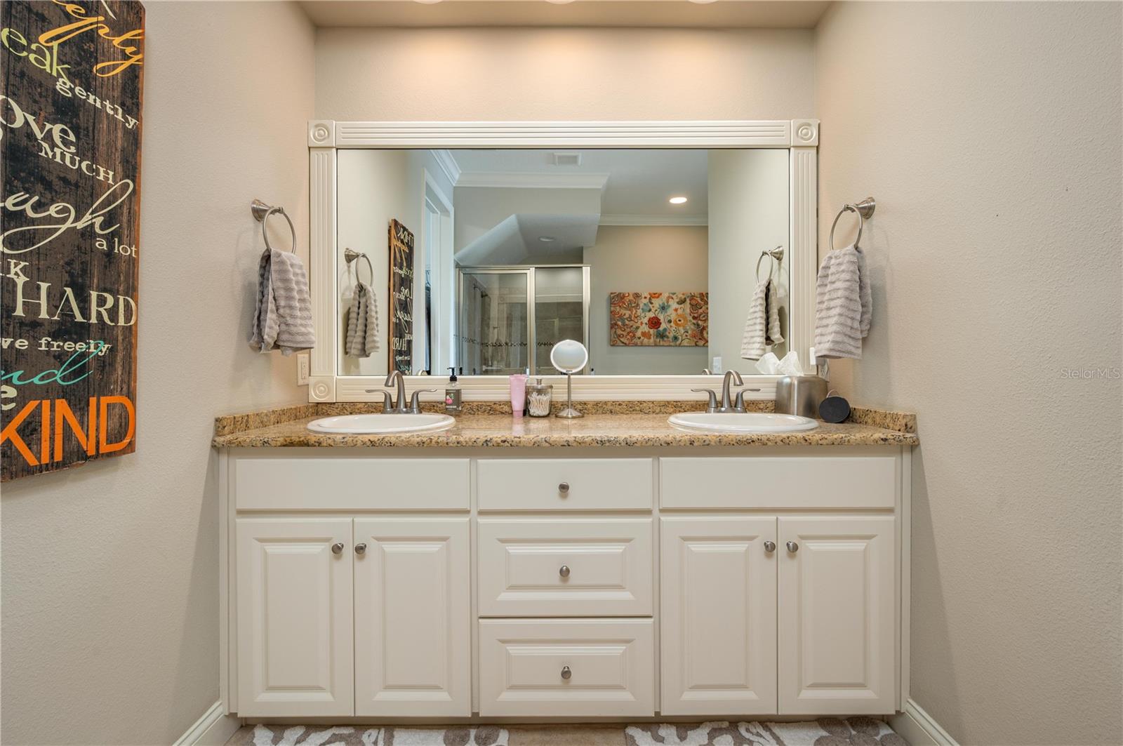 Image 20 of 47 For 2928 Mission Lakes Drive 41