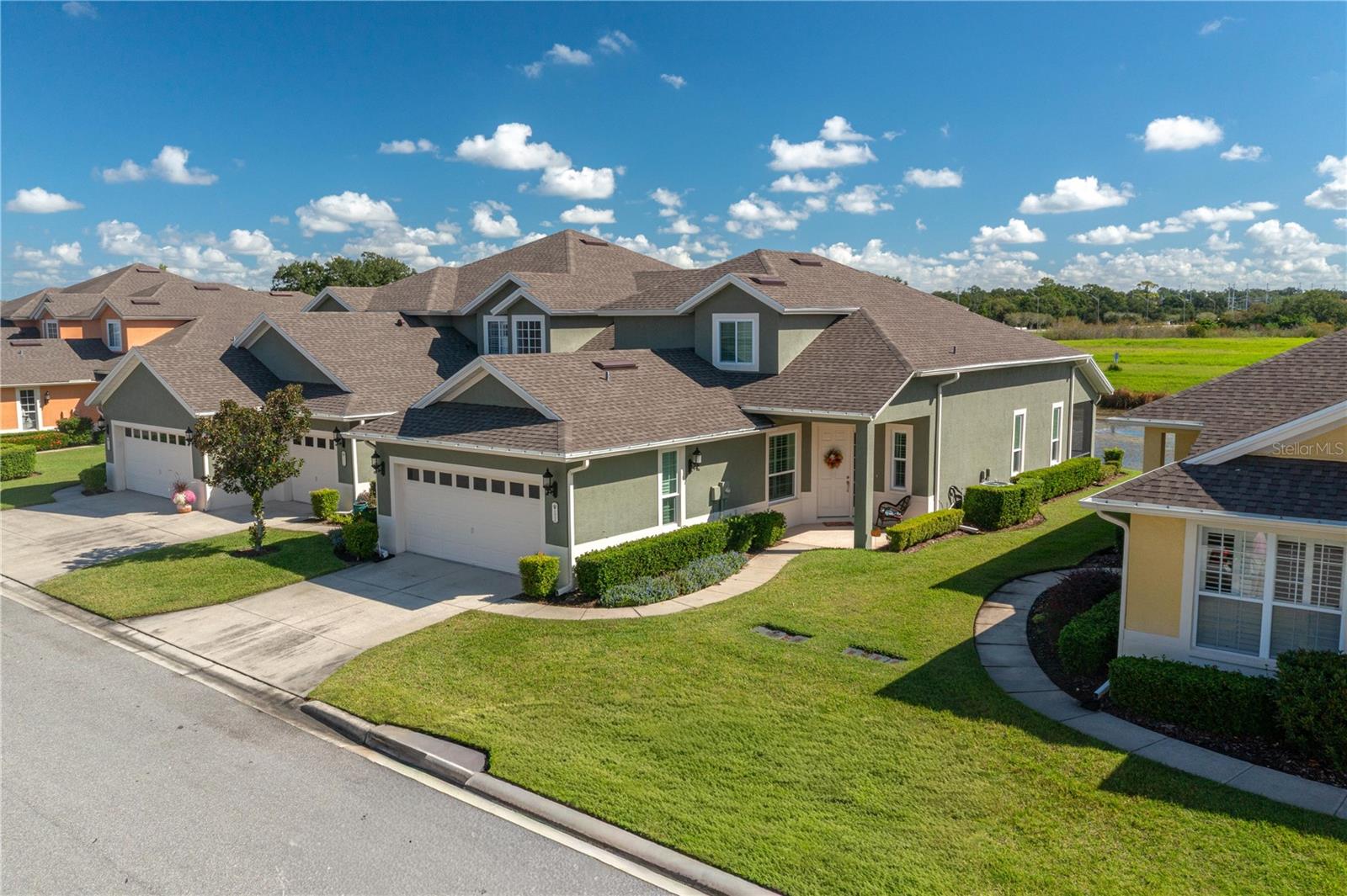 Image 3 of 47 For 2928 Mission Lakes Drive 41