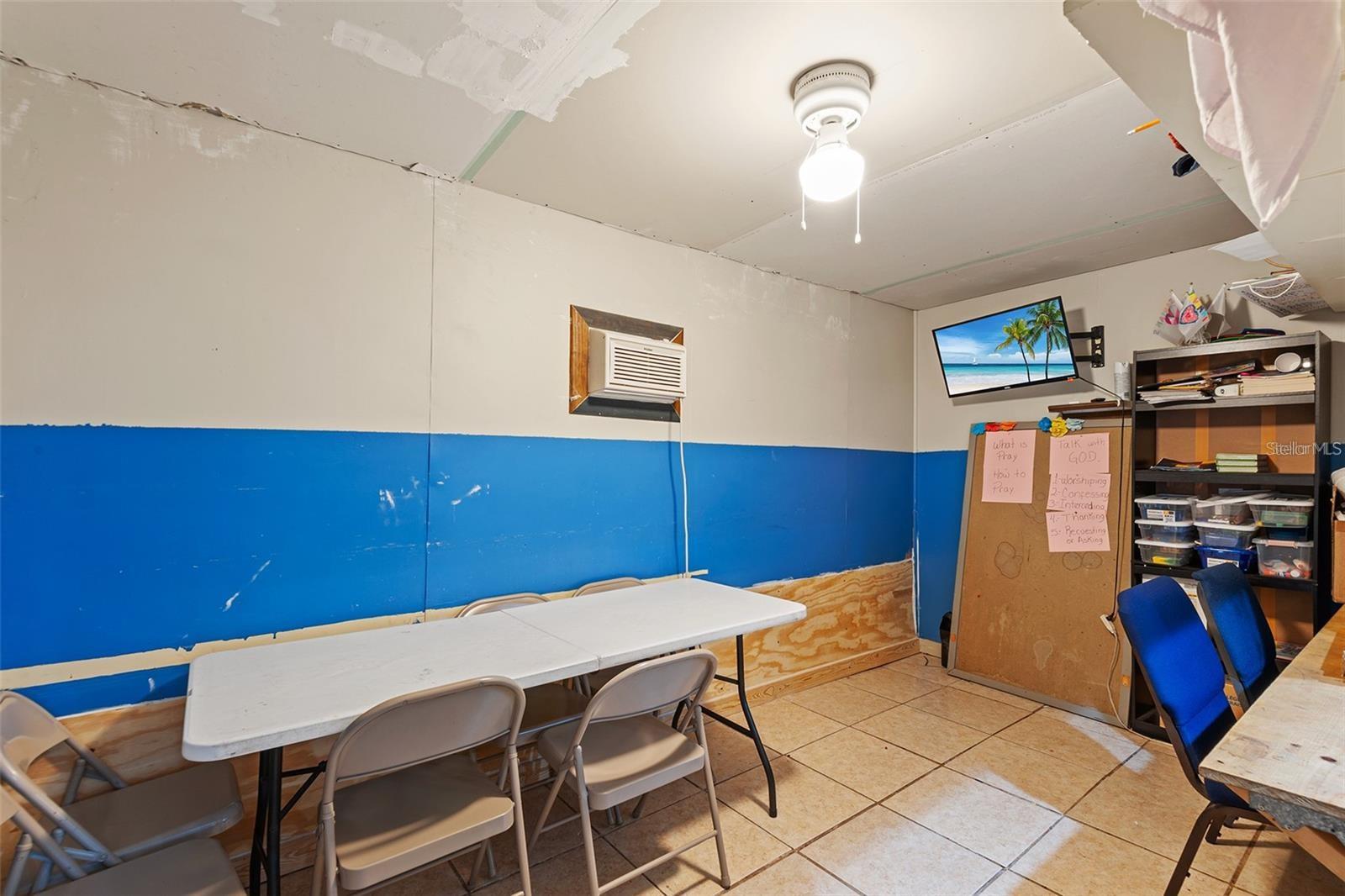 Image 38 of 44 For 954 Reynolds Road