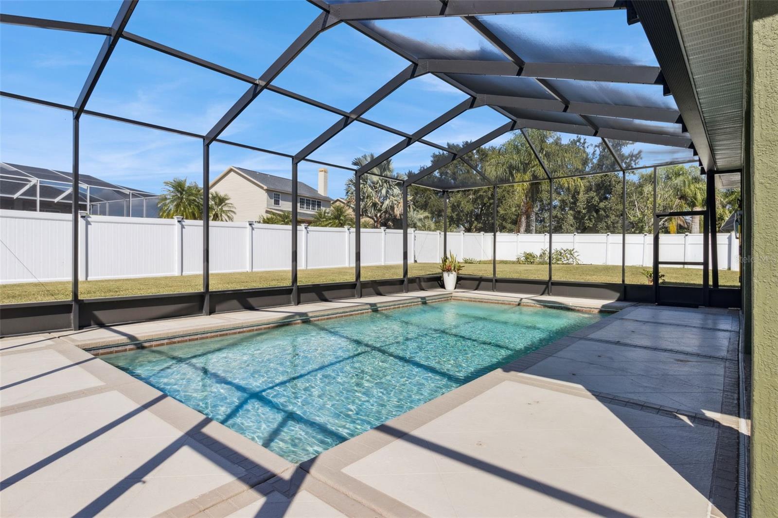 Image 27 of 58 For 673 Hart Lake Drive