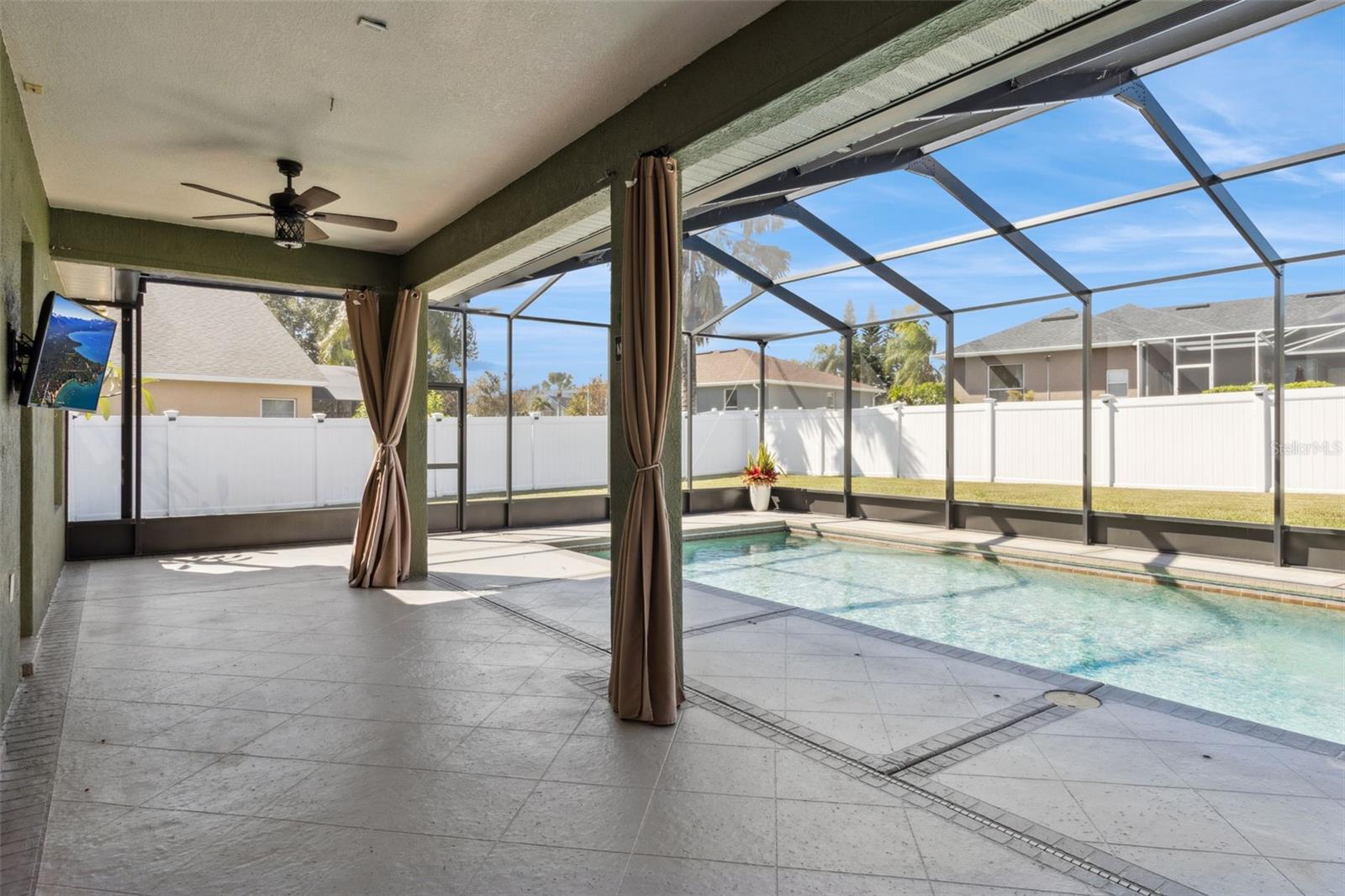 Image 29 of 58 For 673 Hart Lake Drive