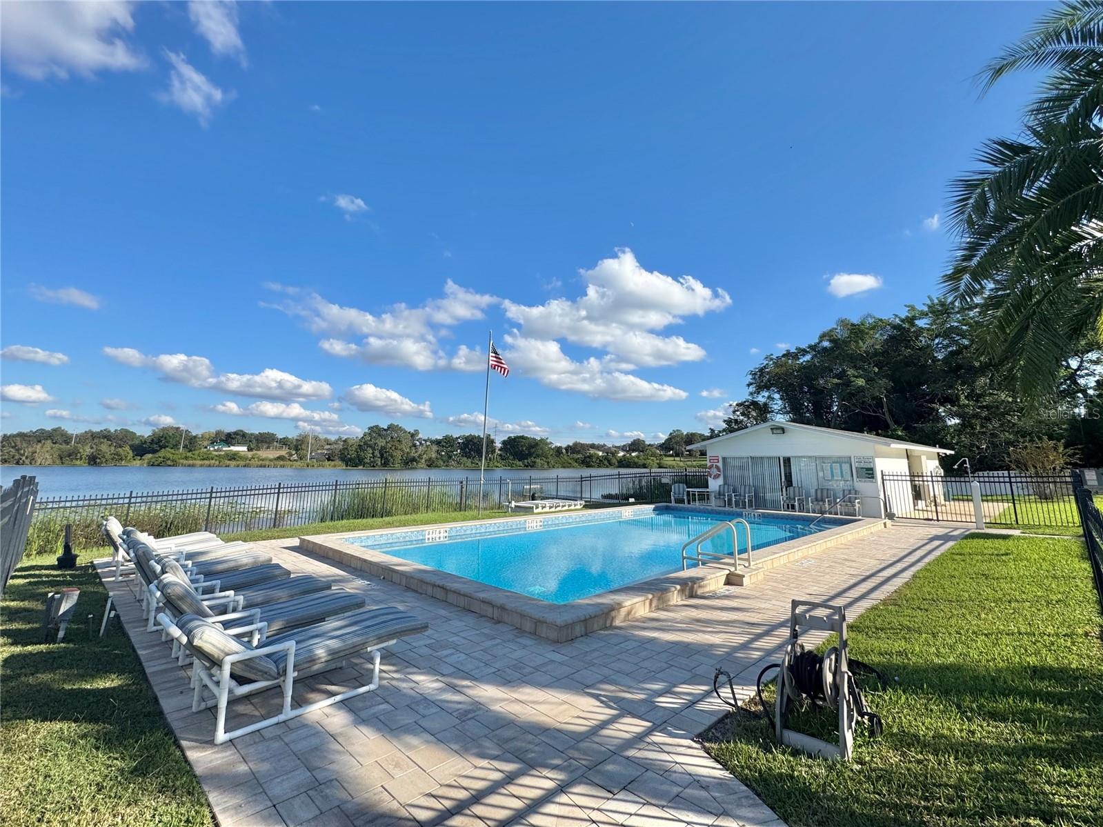 Image 27 of 37 For 1550 11th Street Ne D7