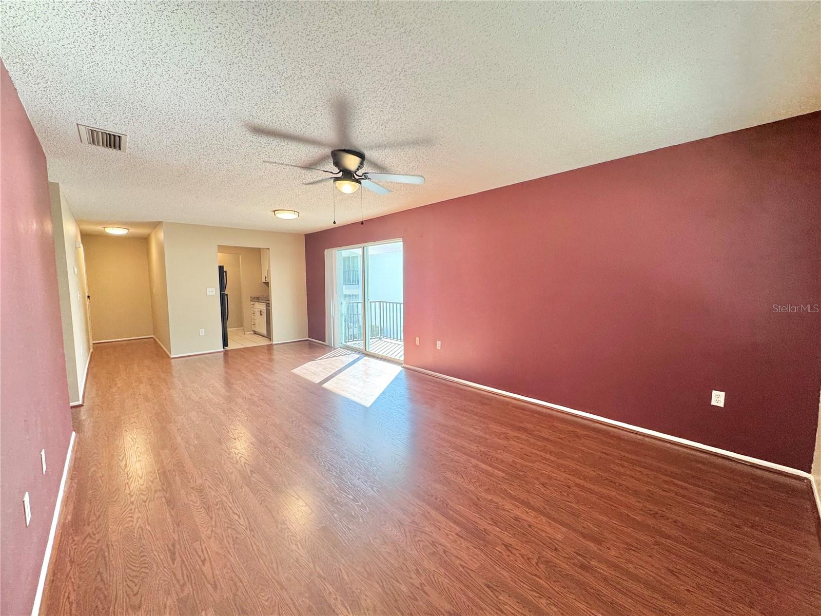 Image 6 of 37 For 1550 11th Street Ne D7