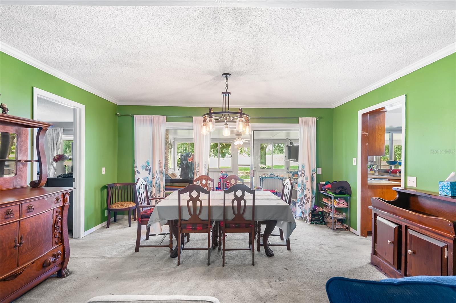 Image 11 of 32 For 241 Greenfield Road