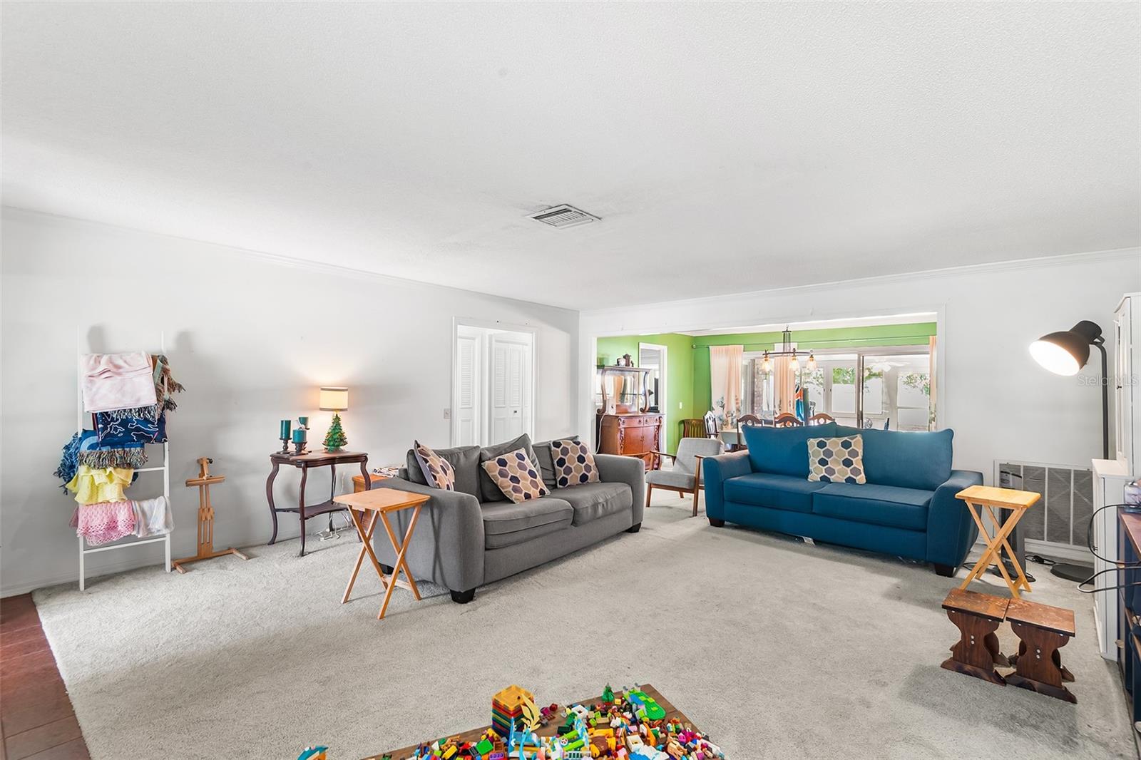 Image 3 of 32 For 241 Greenfield Road