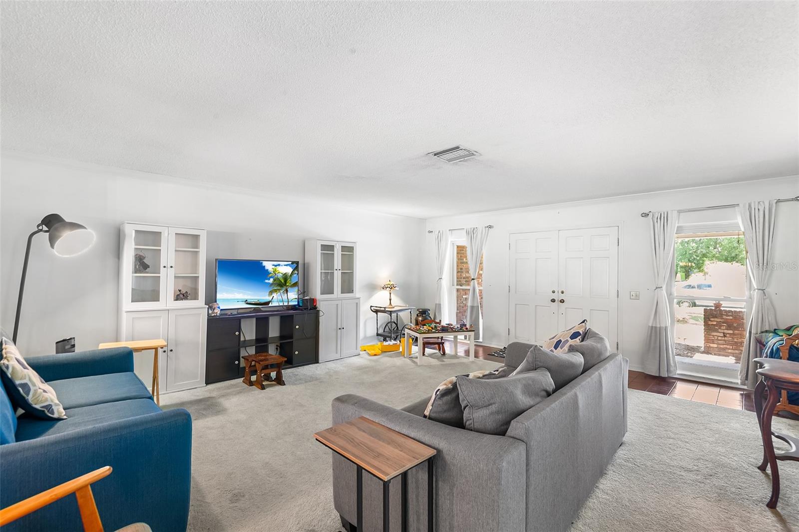 Image 6 of 32 For 241 Greenfield Road