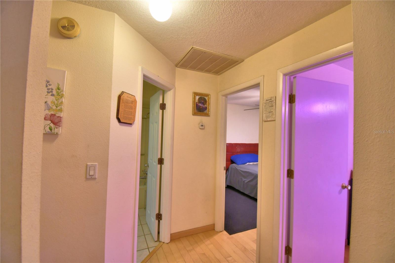 Image 18 of 47 For 132 Kings Pond Avenue