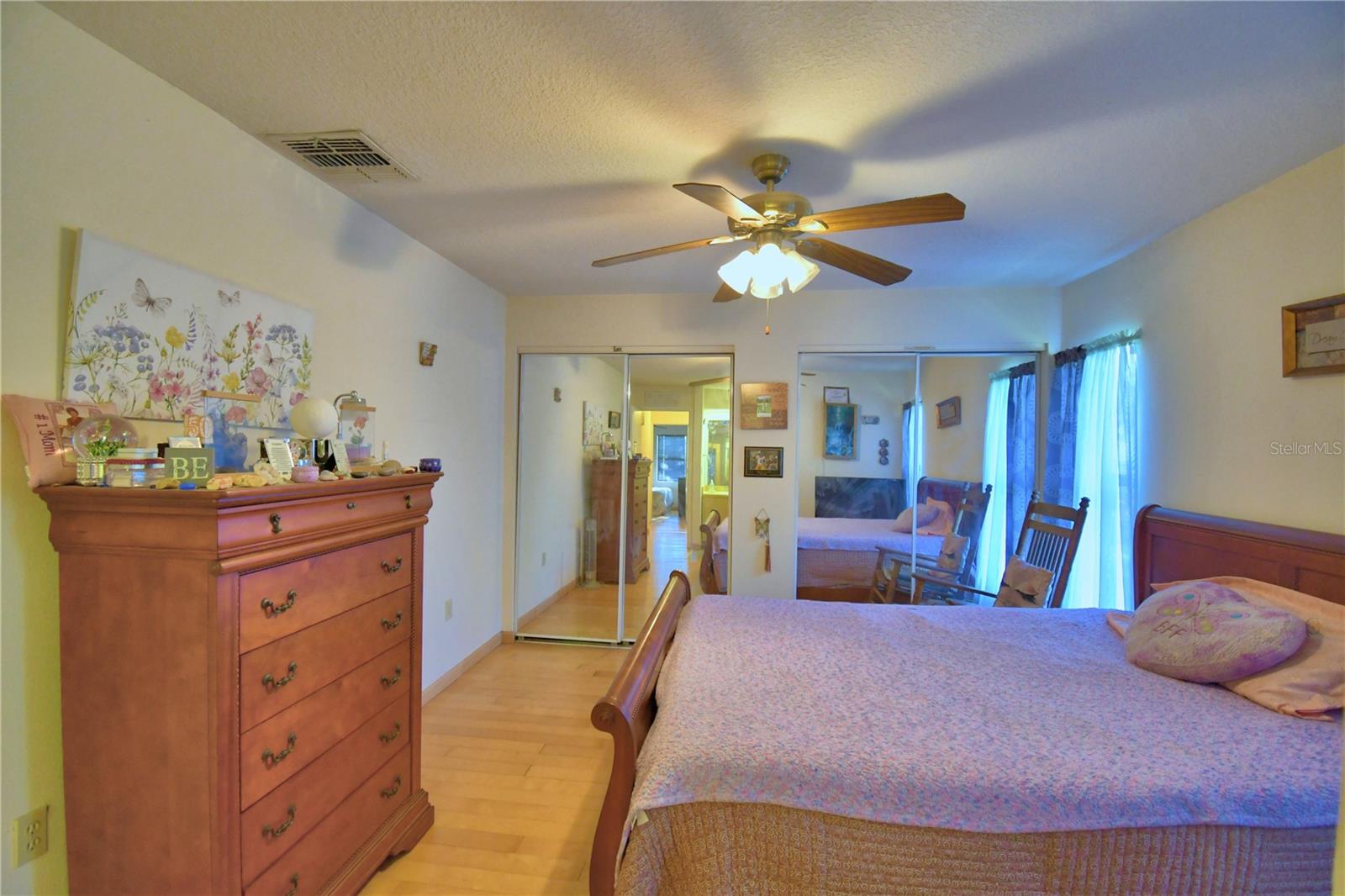 Image 30 of 47 For 132 Kings Pond Avenue