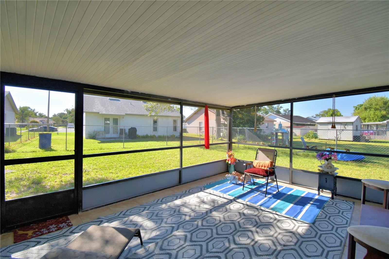 Image 35 of 47 For 132 Kings Pond Avenue