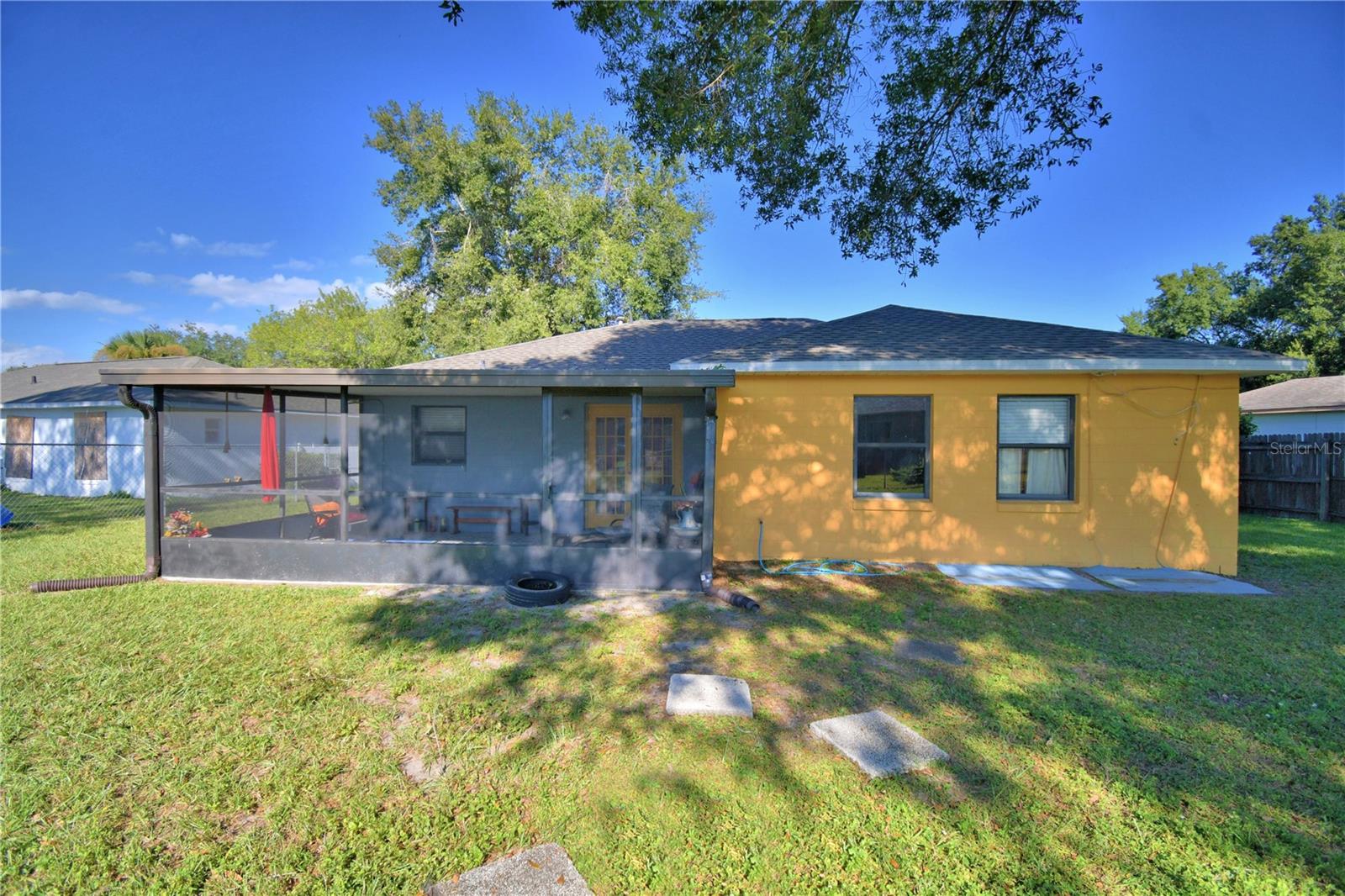 Image 43 of 47 For 132 Kings Pond Avenue