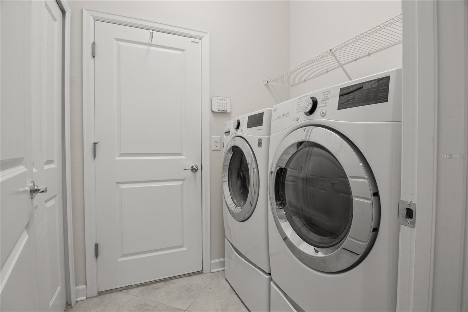 Image 21 of 34 For 2853 Attwater Loop