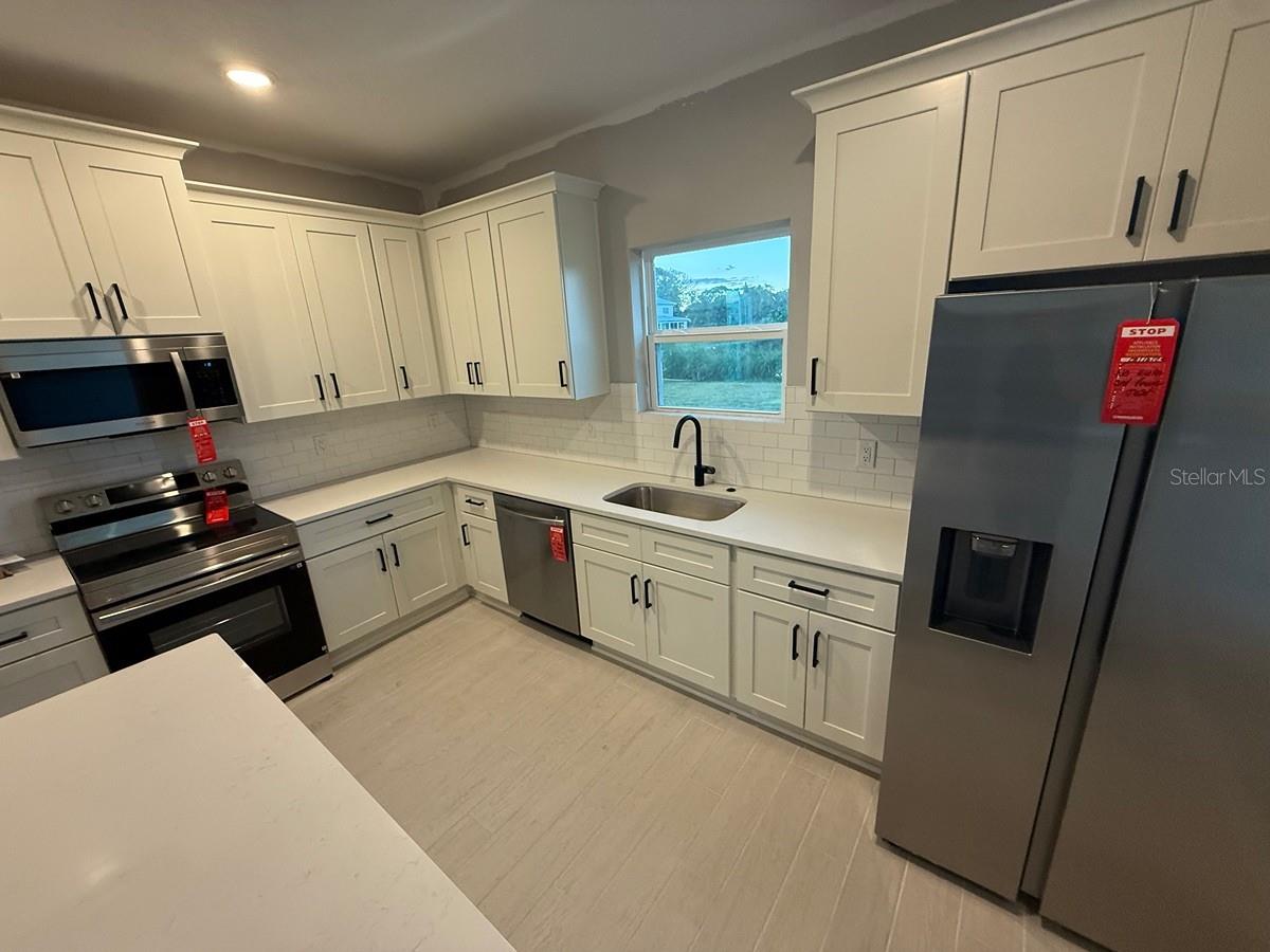 Image 2 of 15 For 6628 Sun N Lake Boulevard