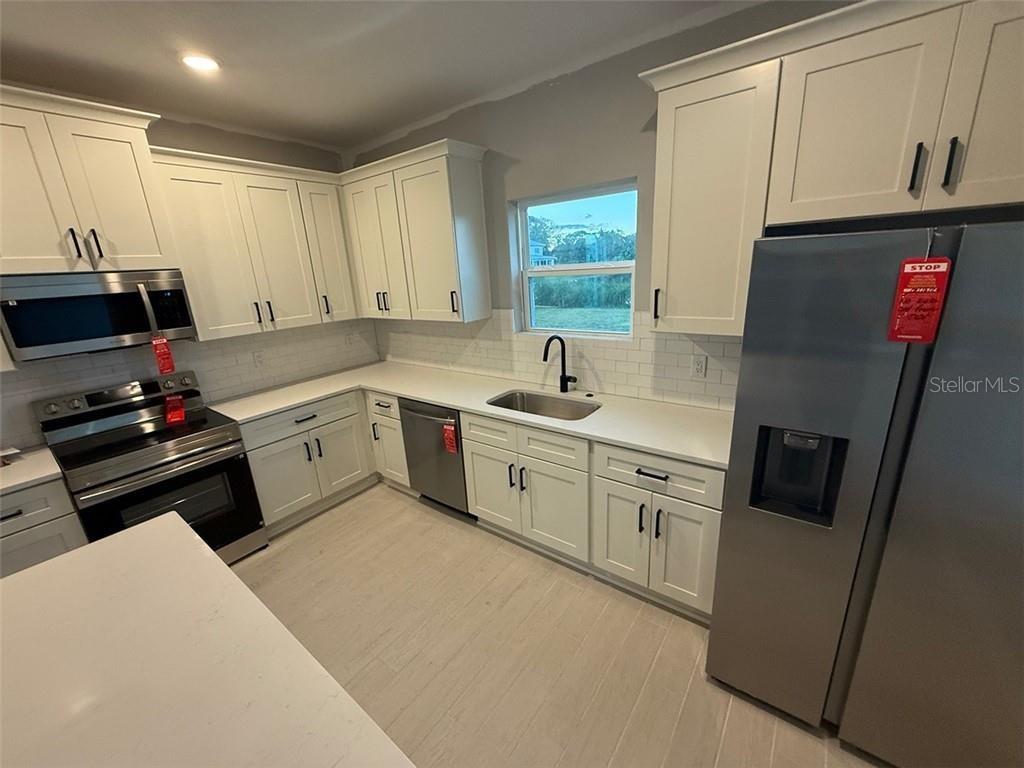 Image 6 of 15 For 6628 Sun N Lake Boulevard