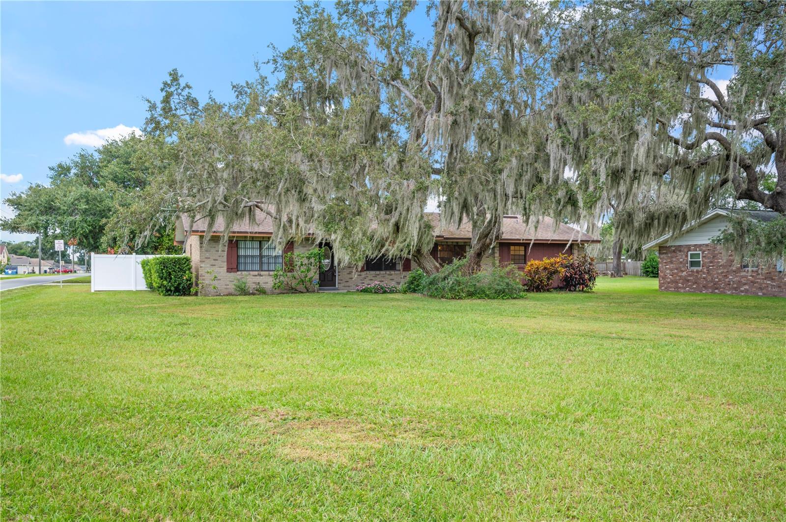Details for 101 Lakeview Drive, AUBURNDALE, FL 33823