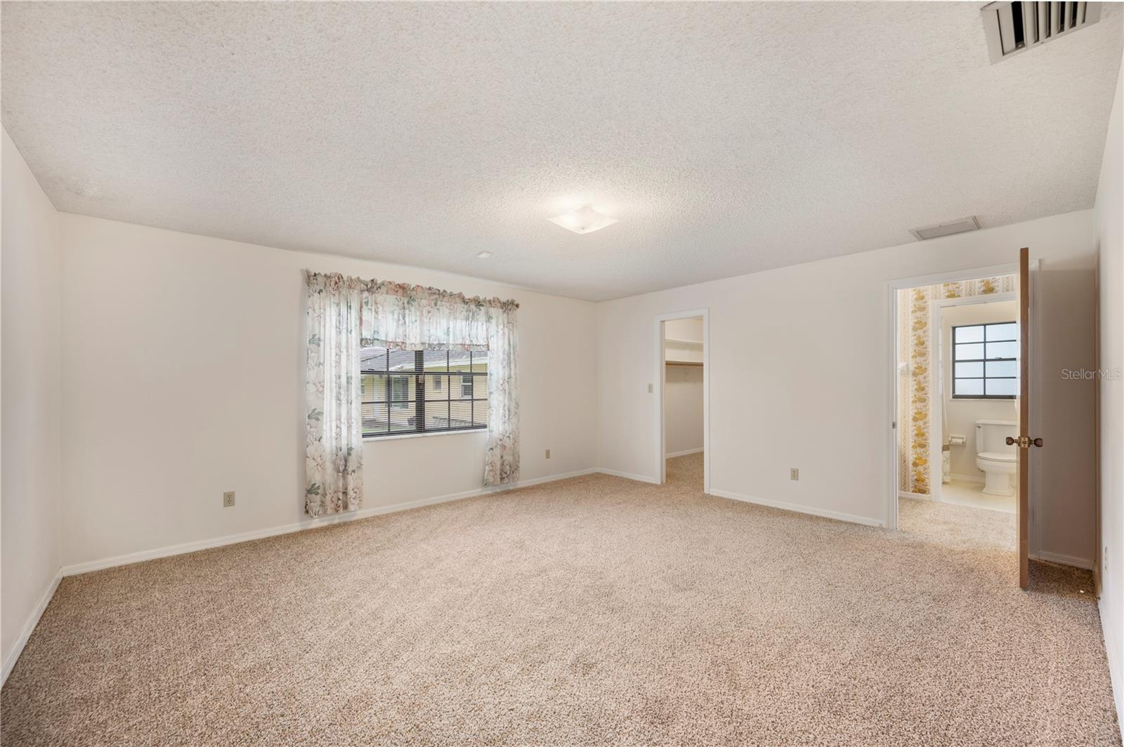 Image 14 of 50 For 101 Lakeview Drive