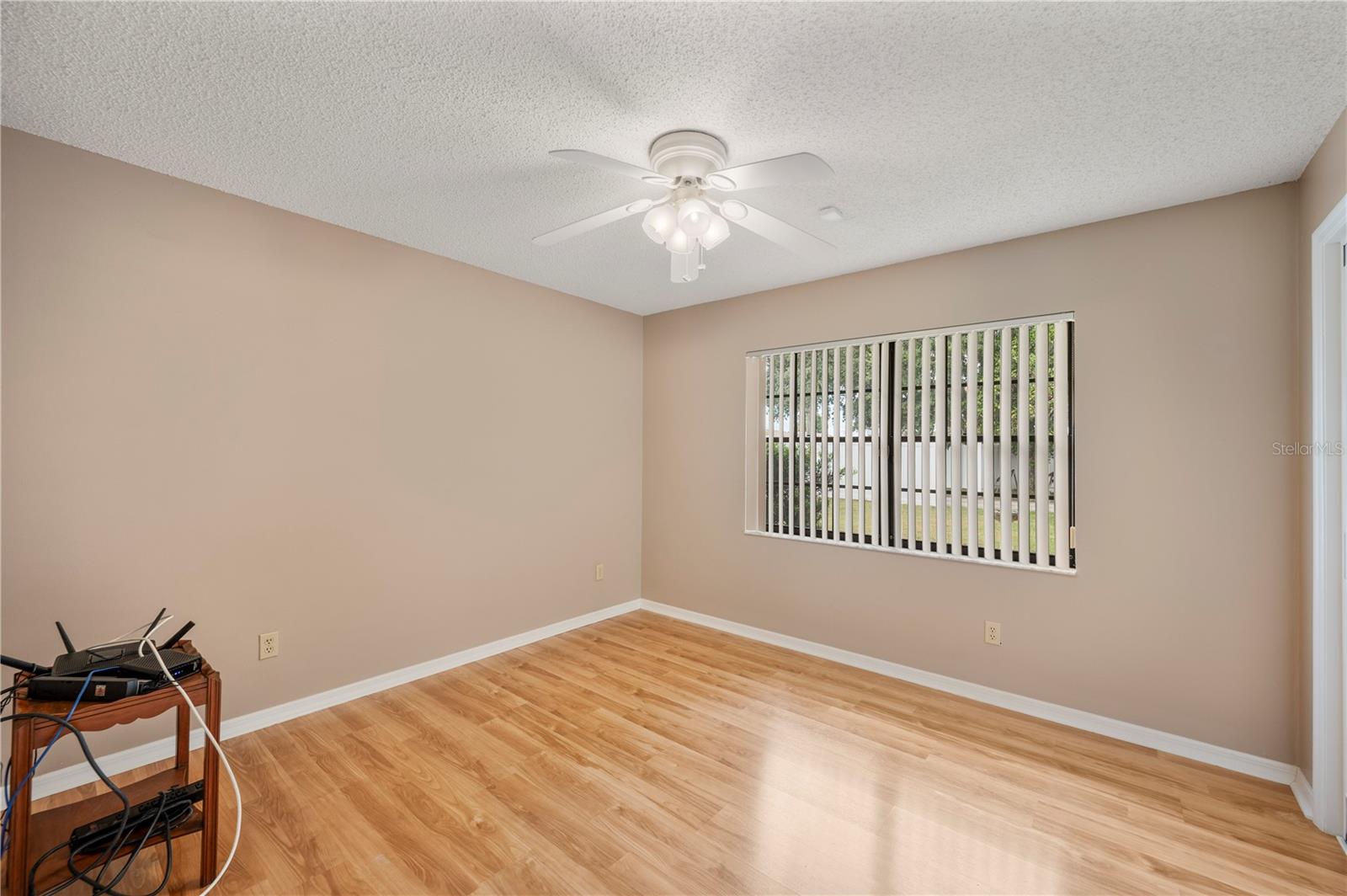 Image 30 of 50 For 101 Lakeview Drive