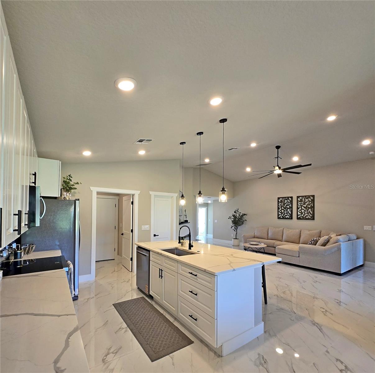 Image 13 of 43 For 6740 Heavitree Way