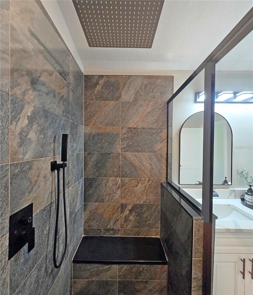 Image 23 of 43 For 6740 Heavitree Way