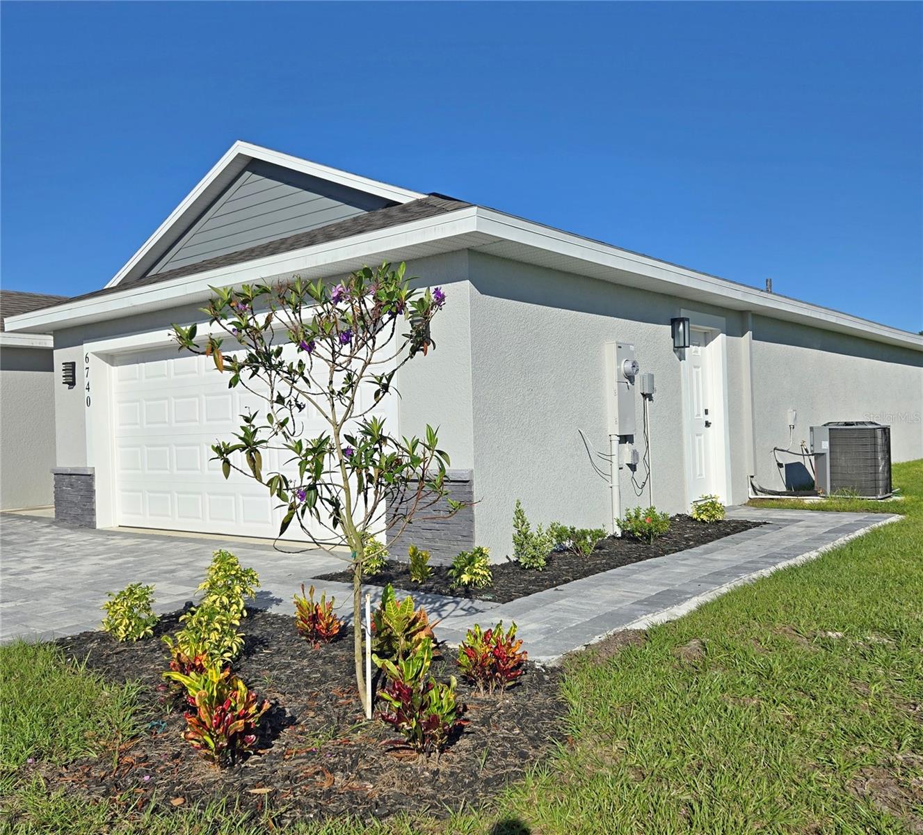 Image 3 of 43 For 6740 Heavitree Way