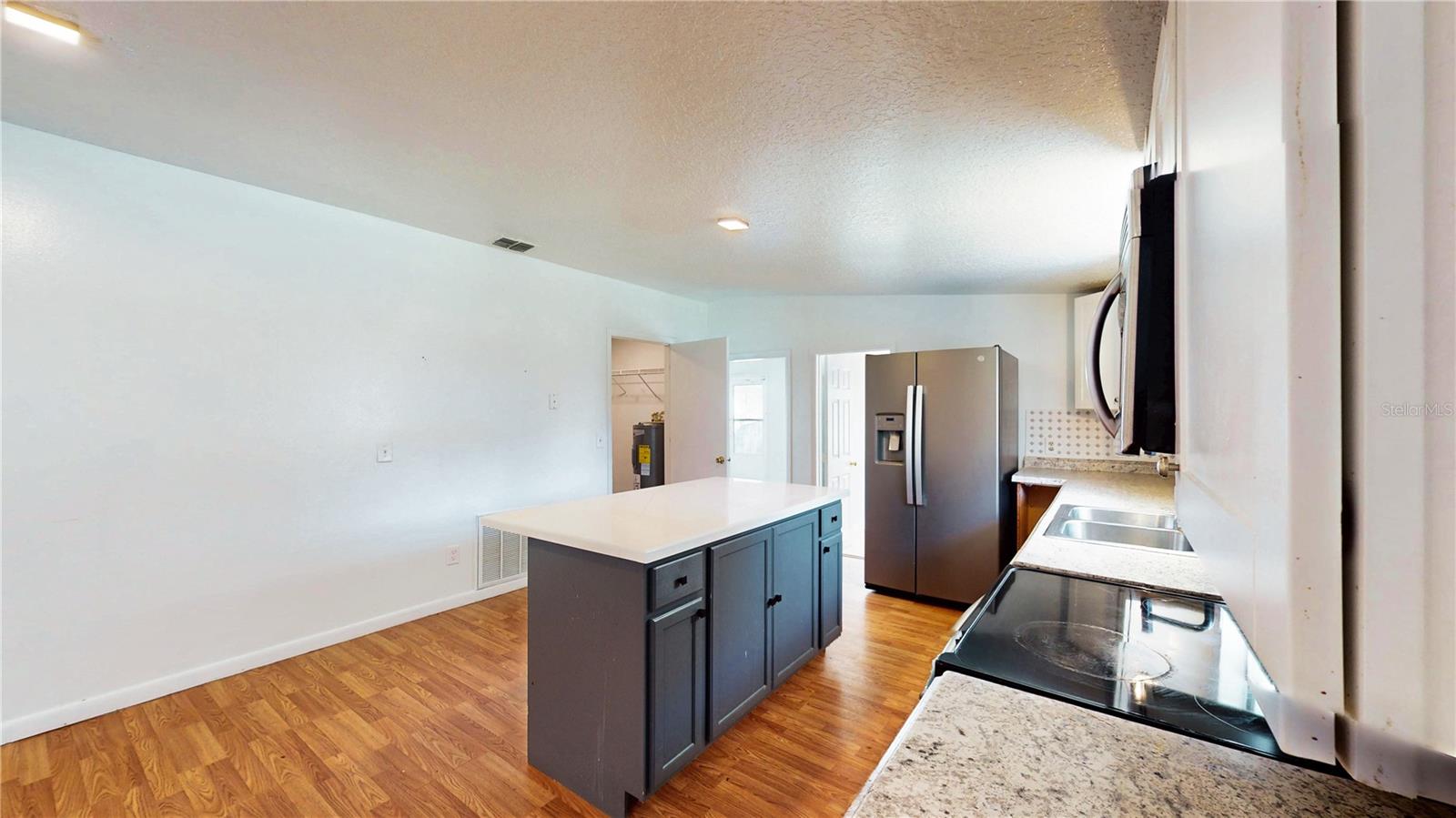 Image 12 of 41 For 2643 Blue Bream Dr Drive