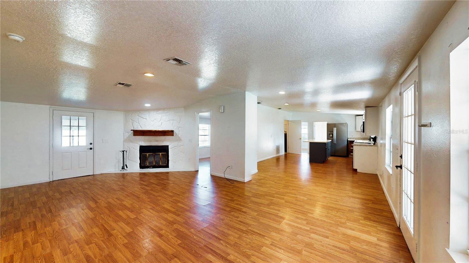 Image 4 of 41 For 2643 Blue Bream Dr Drive