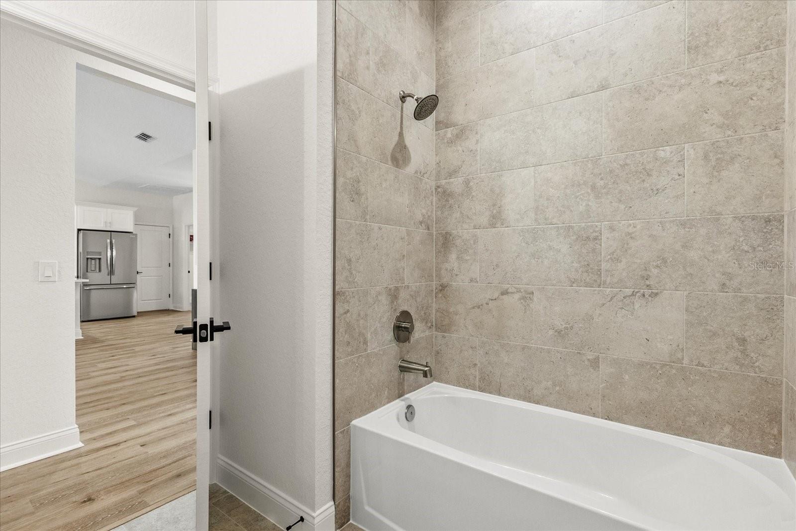 Image 18 of 23 For 4457 Romano Street