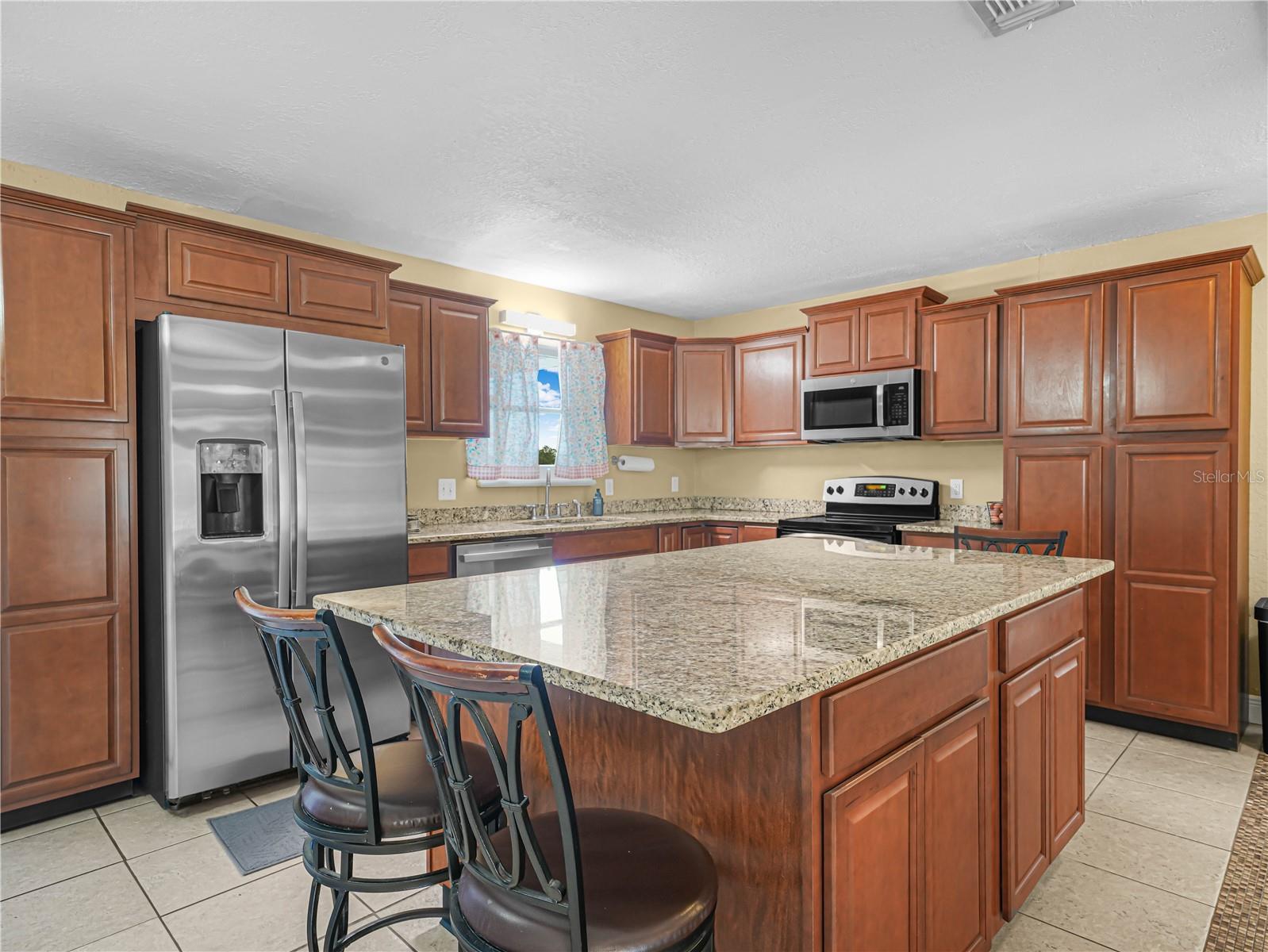 Image 12 of 42 For 3963 Mammoth Grove Road