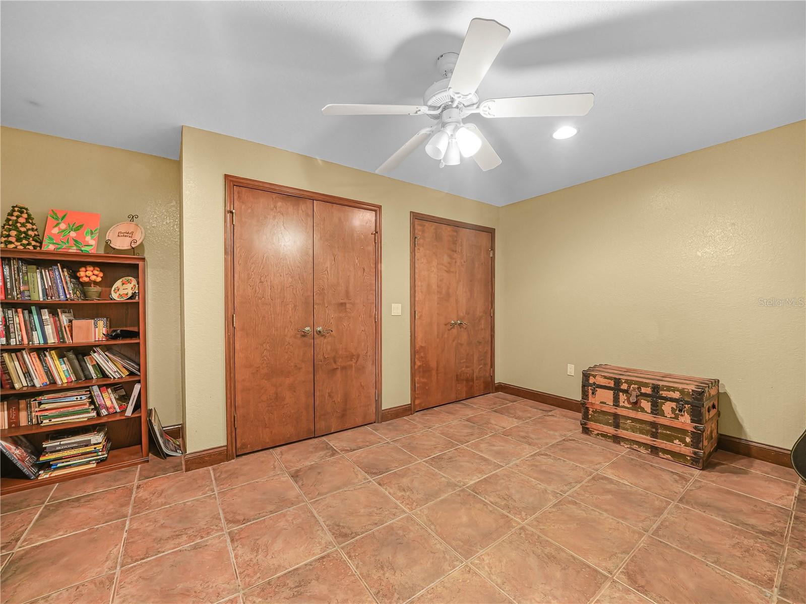 Image 20 of 42 For 3963 Mammoth Grove Road