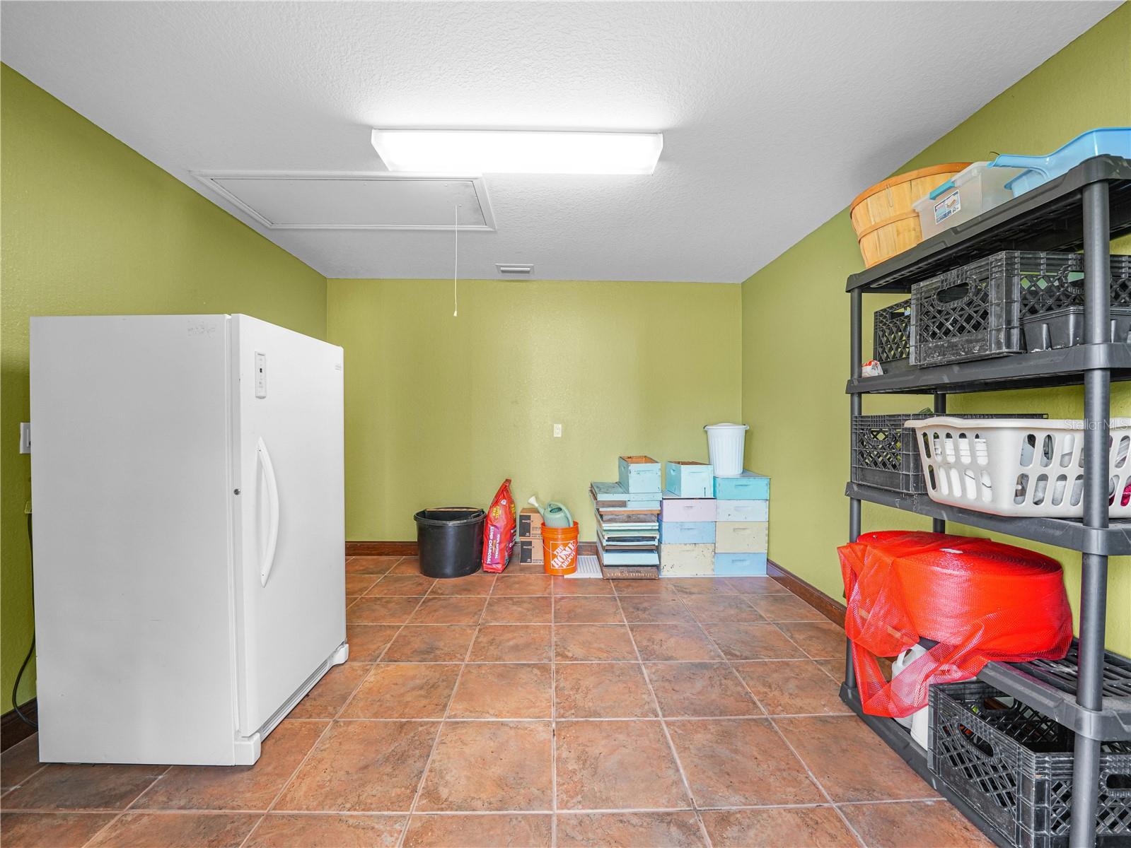 Image 32 of 42 For 3963 Mammoth Grove Road