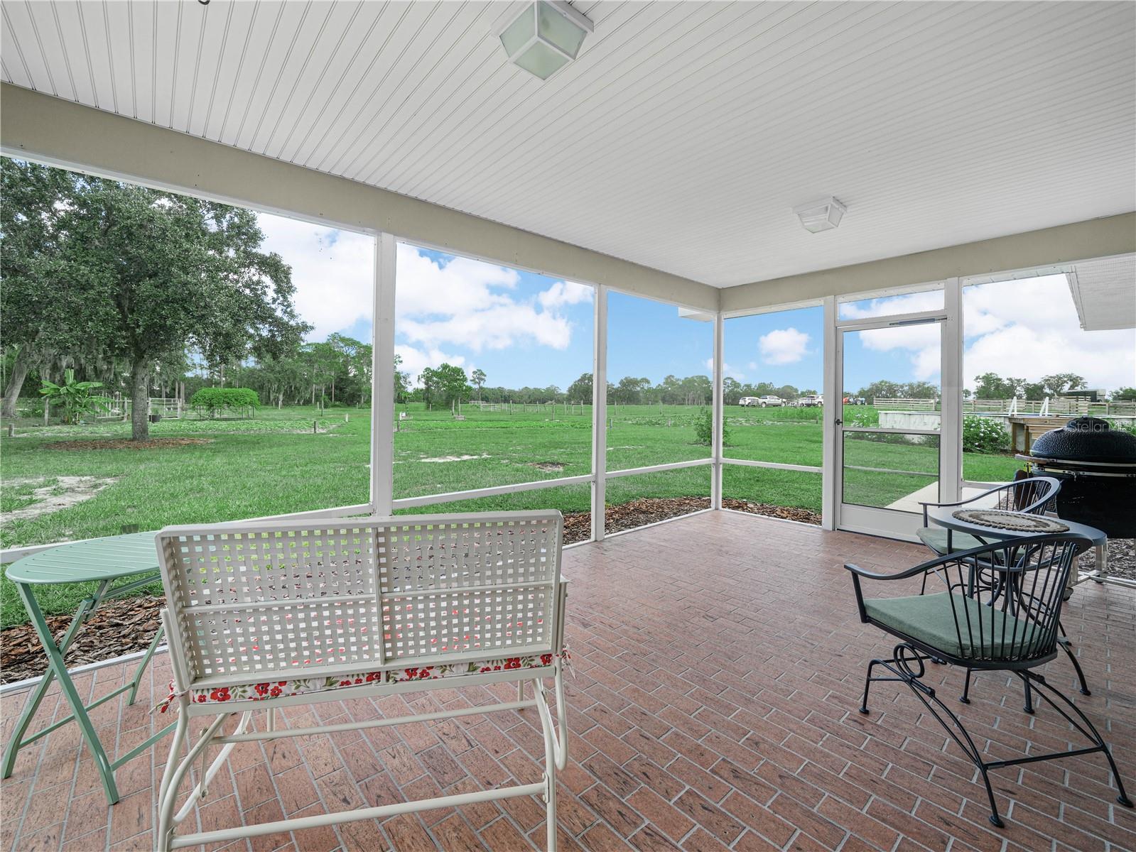 Image 33 of 42 For 3963 Mammoth Grove Road