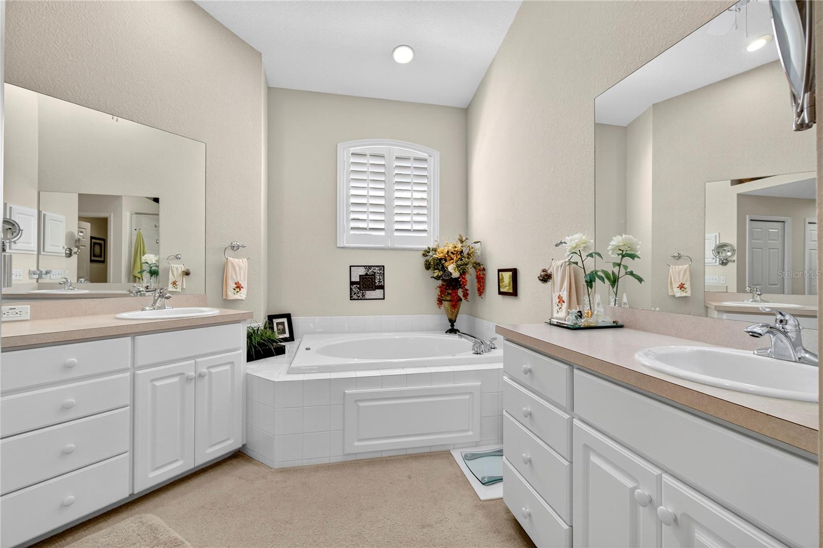 Image 30 of 73 For 516 Grasslands Village Circle