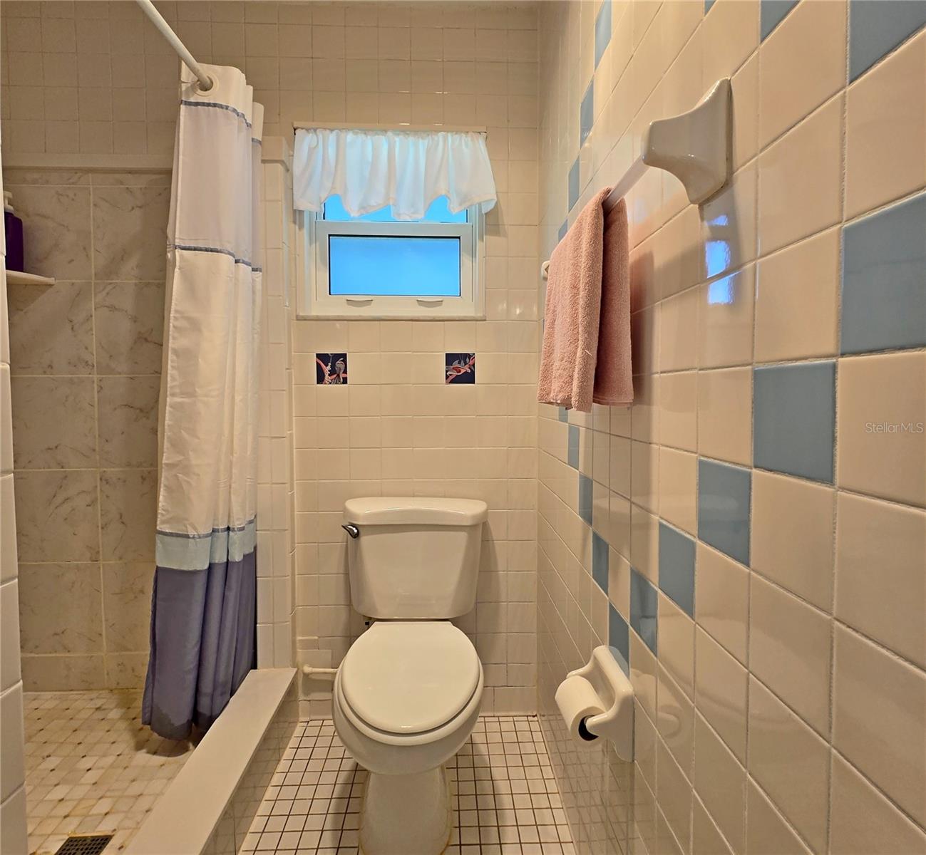 Image 23 of 41 For 6208 Wilson Ter