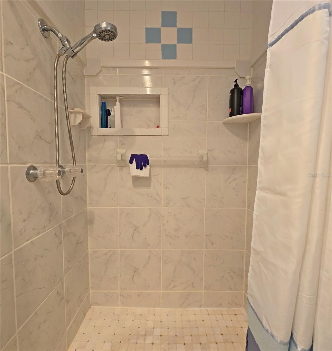 Image 24 of 41 For 6208 Wilson Ter