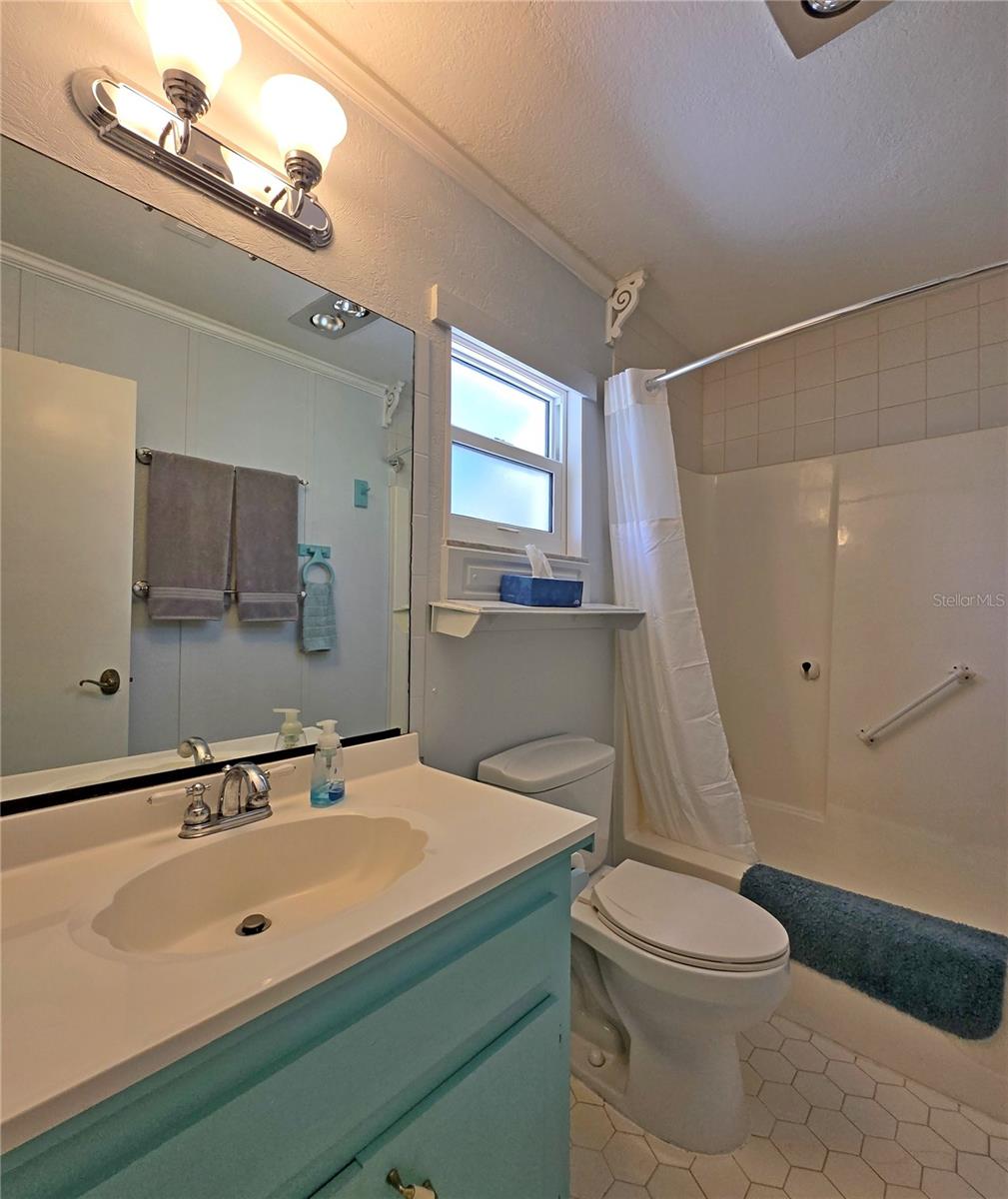 Image 27 of 41 For 6208 Wilson Ter