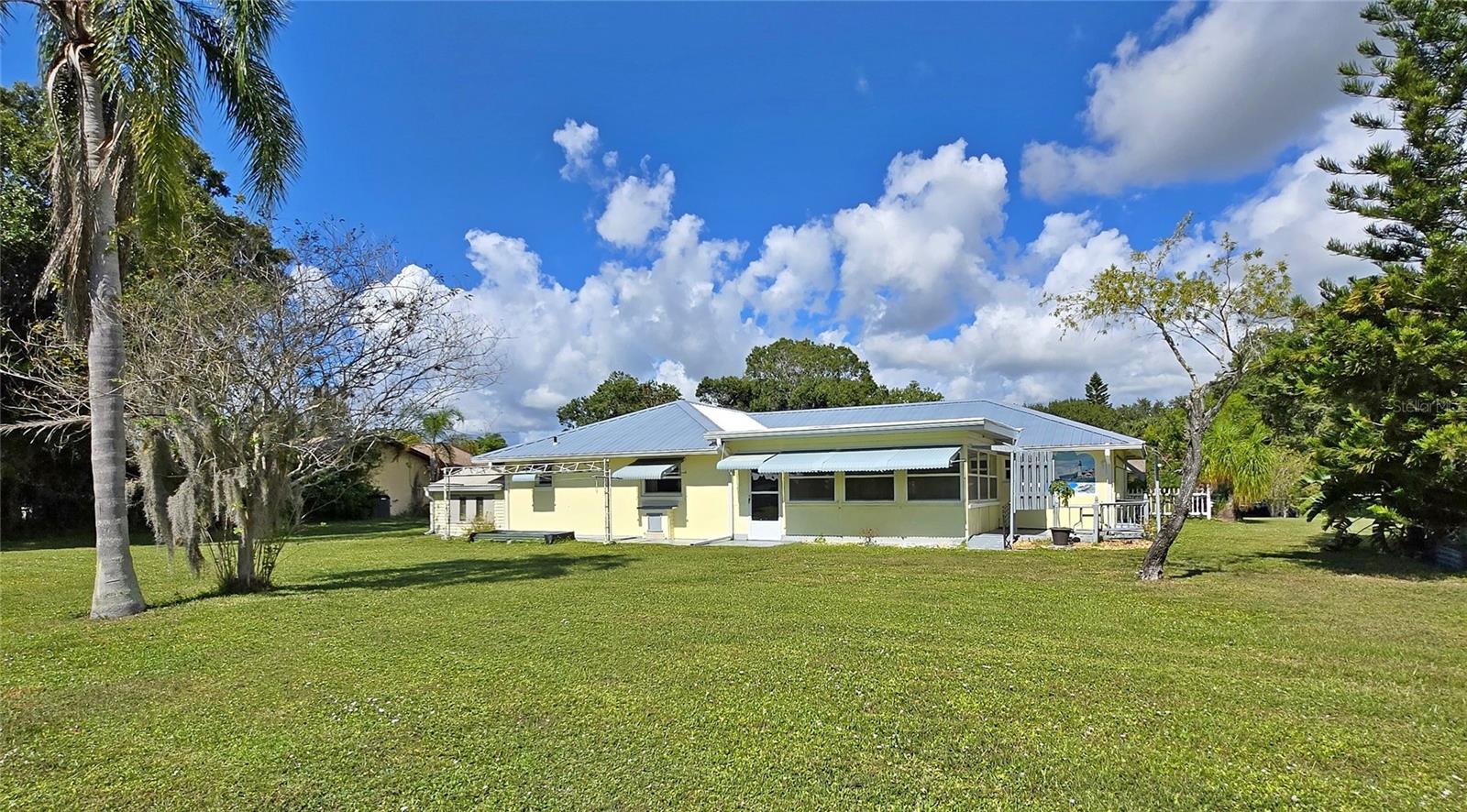 Image 4 of 41 For 6208 Wilson Ter